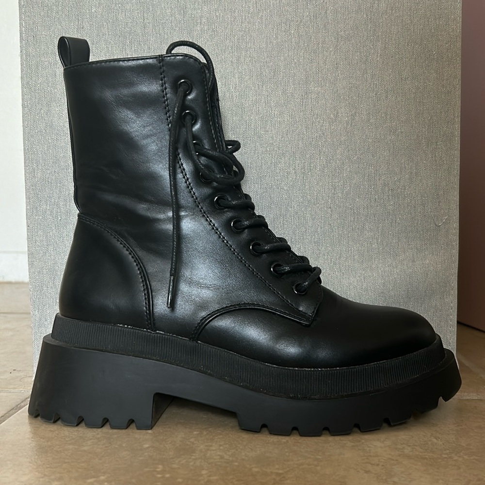 Women’s Black Combat Boots (Size 7.5)